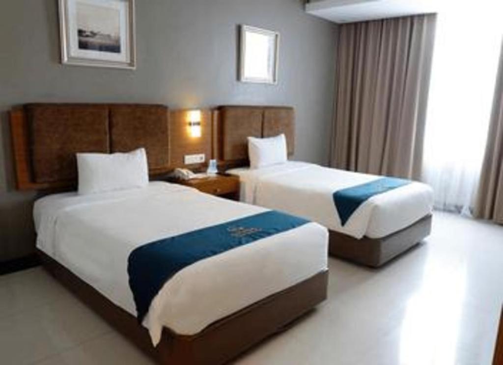 Grage Hotel Cirebon Exterior photo