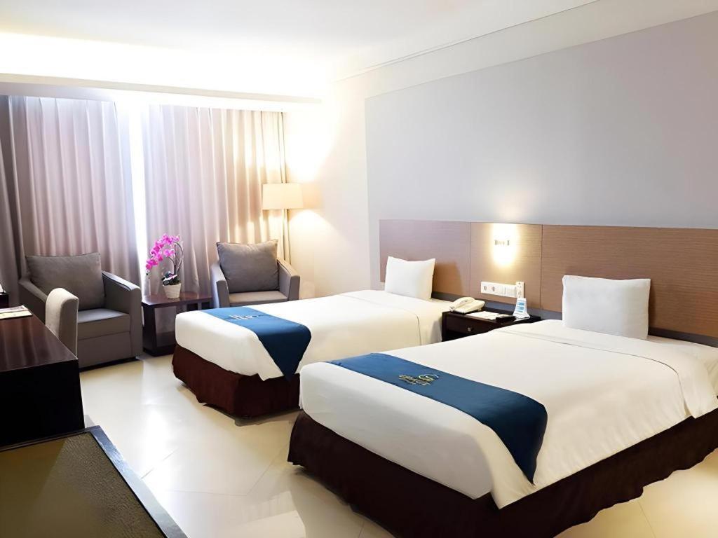 Grage Hotel Cirebon Exterior photo