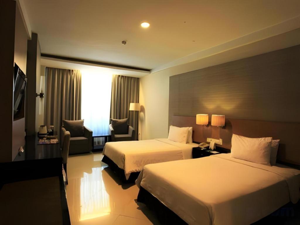 Grage Hotel Cirebon Exterior photo