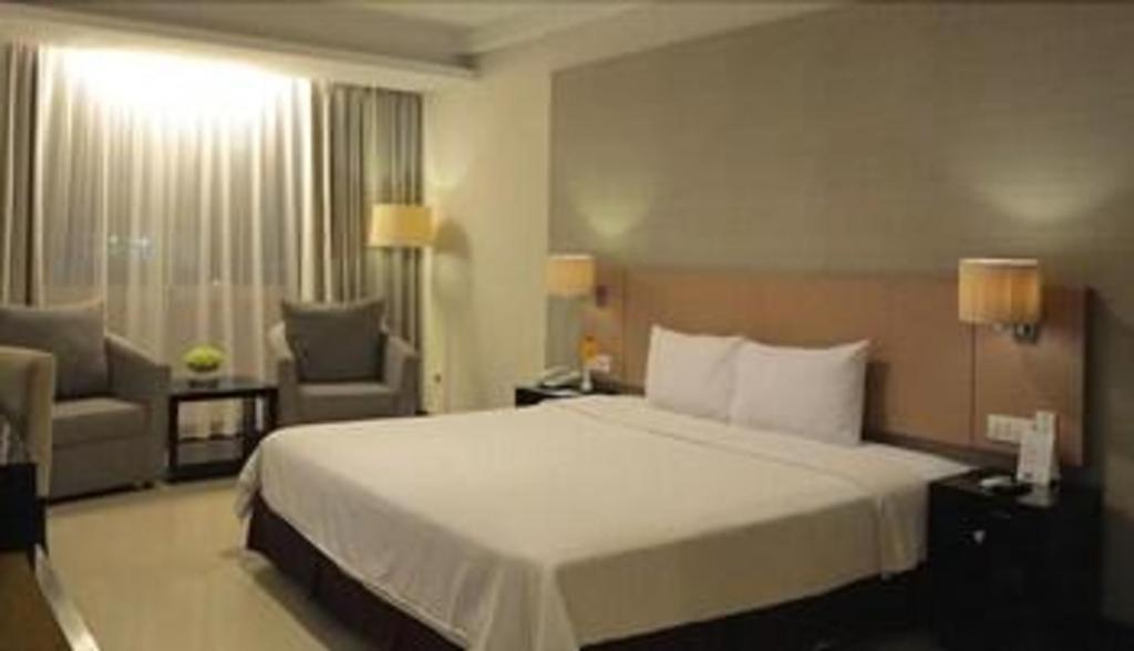 Grage Hotel Cirebon Exterior photo