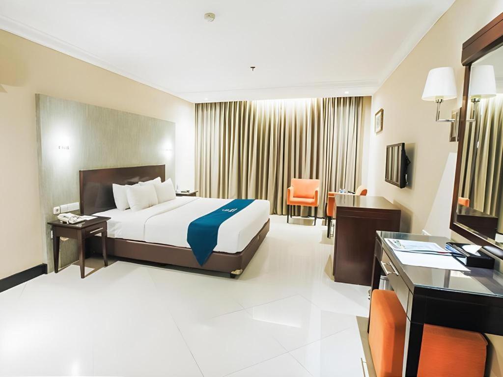 Grage Hotel Cirebon Exterior photo